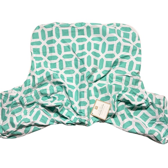 Pottery Barn Teen NWT Peyton lounge around pillow cover New Green white - Picture 1 of 4